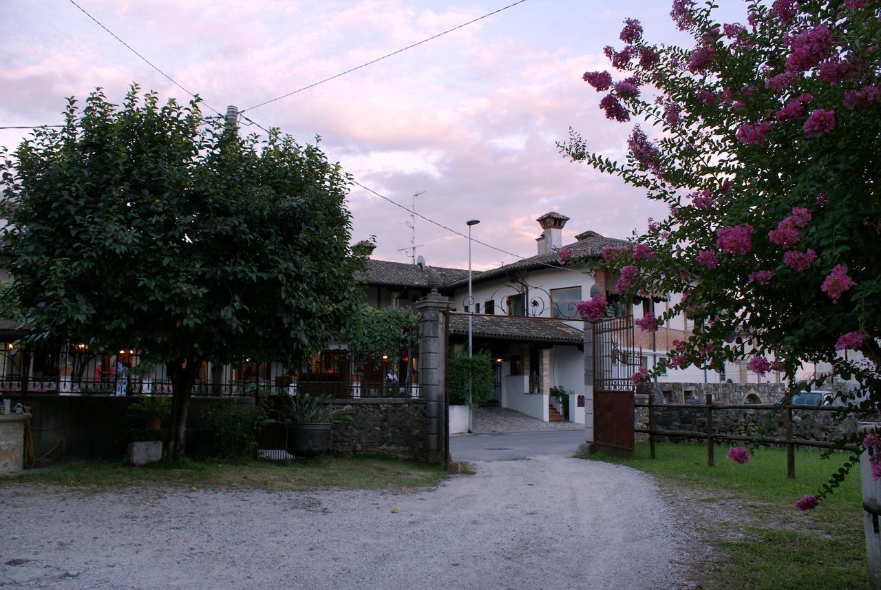 B&B Nella Terra Di Mezzo Caporiacco Екстериор снимка